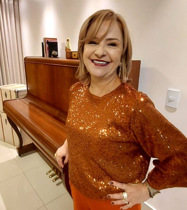 Maria José Capuzzo (Zezé)